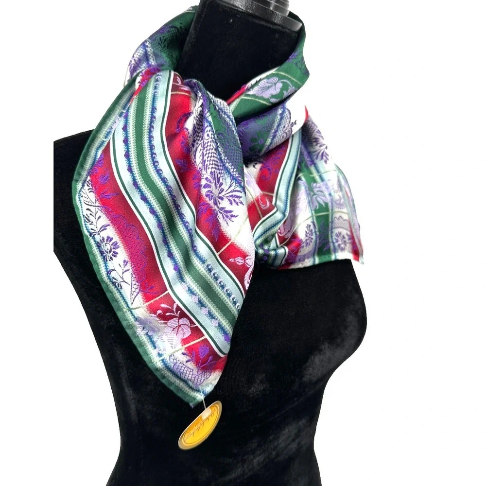 Gorsuch LTD Das Echte Bienentuch Womens Plum Mint‎ Lattice Square Silk Scarf